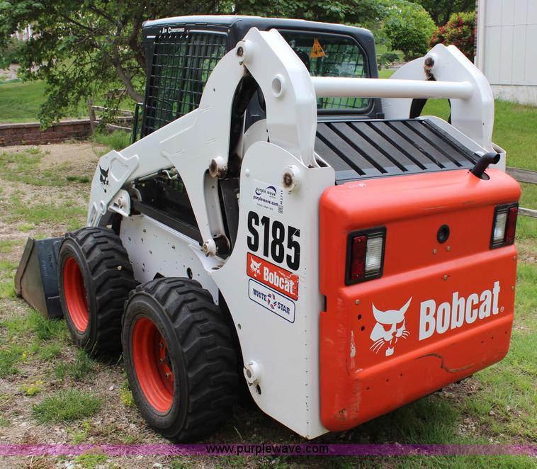 image for item H2711 2008 Bobcat S185 skid steer