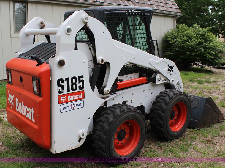 image for item H2711 2008 Bobcat S185 skid steer