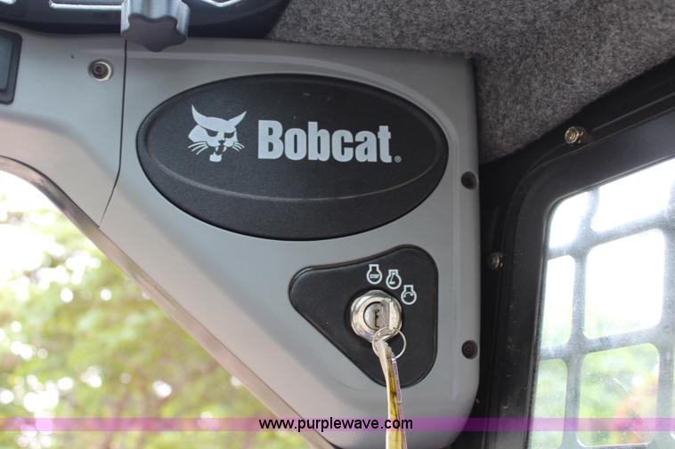 image for item H2711 2008 Bobcat S185 skid steer