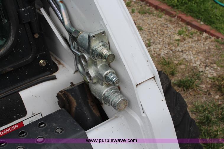 image for item H2711 2008 Bobcat S185 skid steer