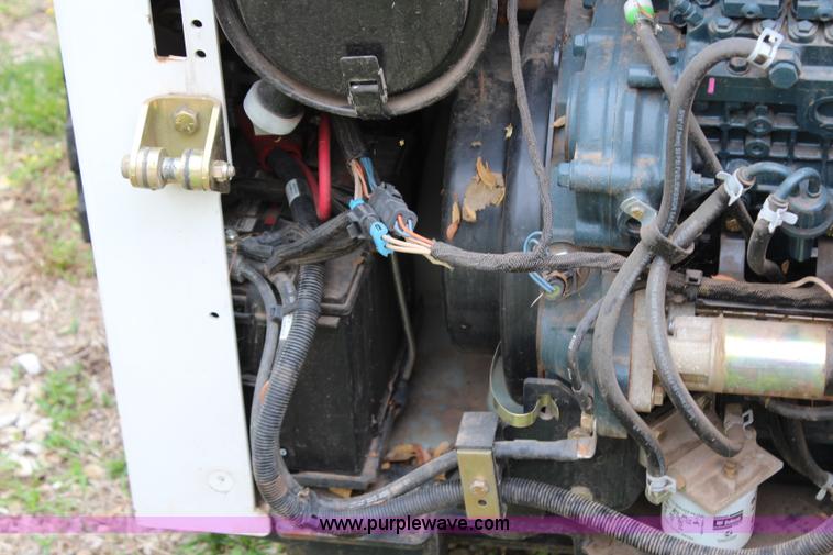 image for item H2711 2008 Bobcat S185 skid steer