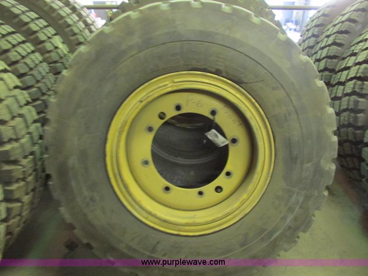 image for item I2553 (2) Michelin 17.5RS25 XHA tires