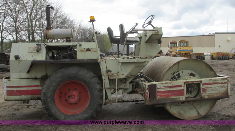 image for item I2561 Rex SP900 smooth drum roller