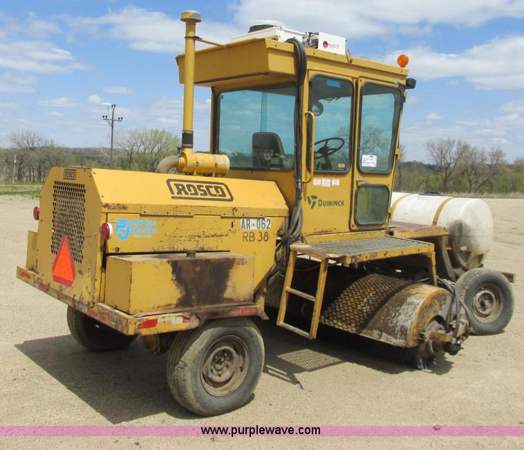 image for item I2563 Rosco RB38 broom