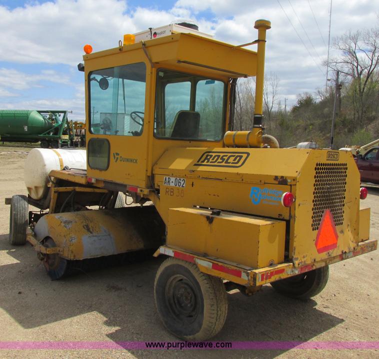 image for item I2563 Rosco RB38 broom