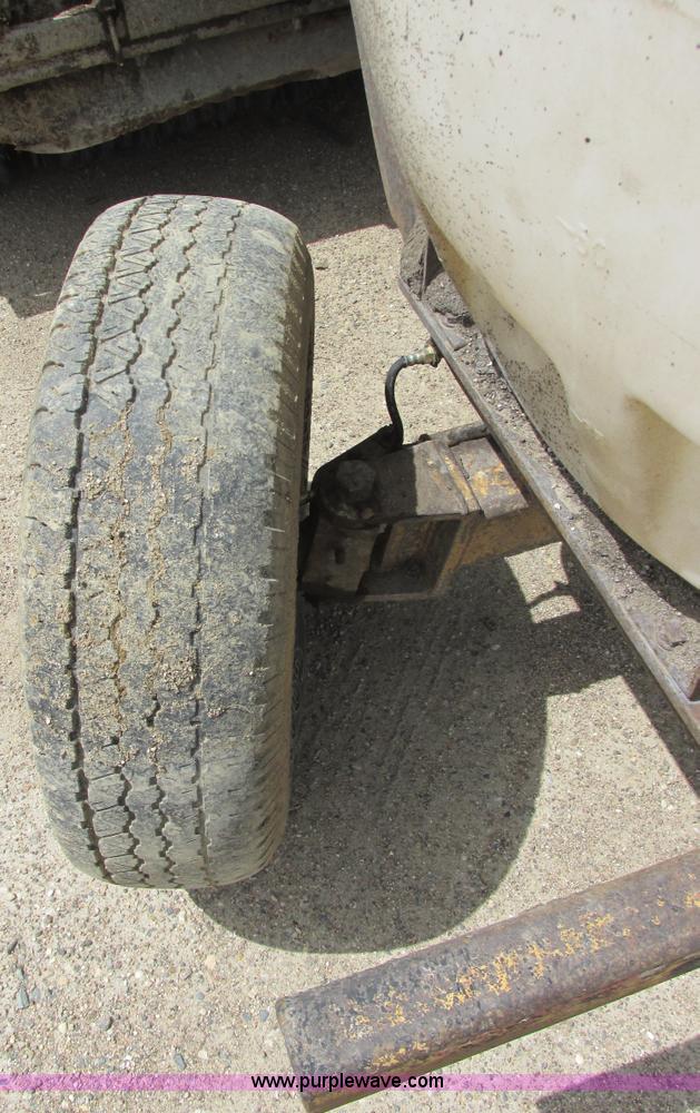 image for item I2563 Rosco RB38 broom