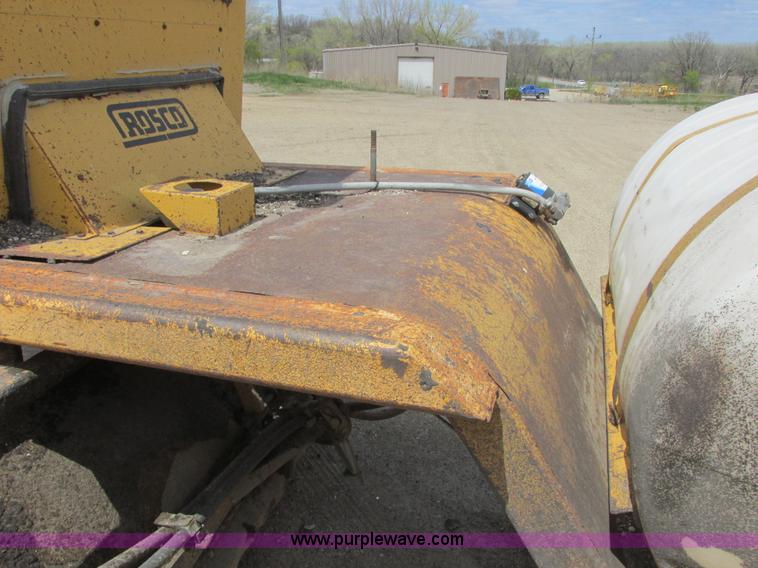 image for item I2563 Rosco RB38 broom