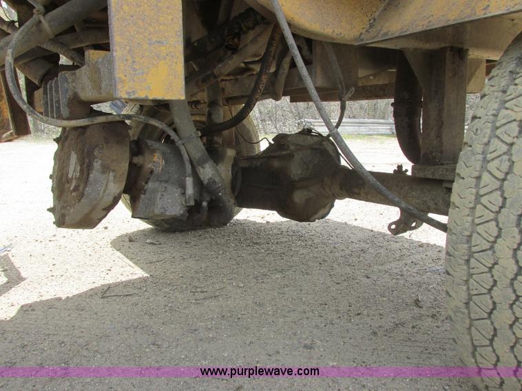 image for item I2563 Rosco RB38 broom