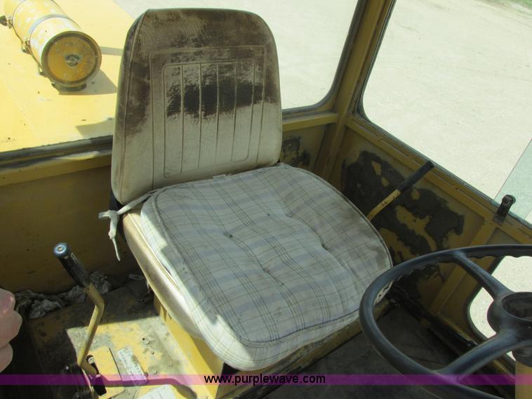 image for item I2563 Rosco RB38 broom