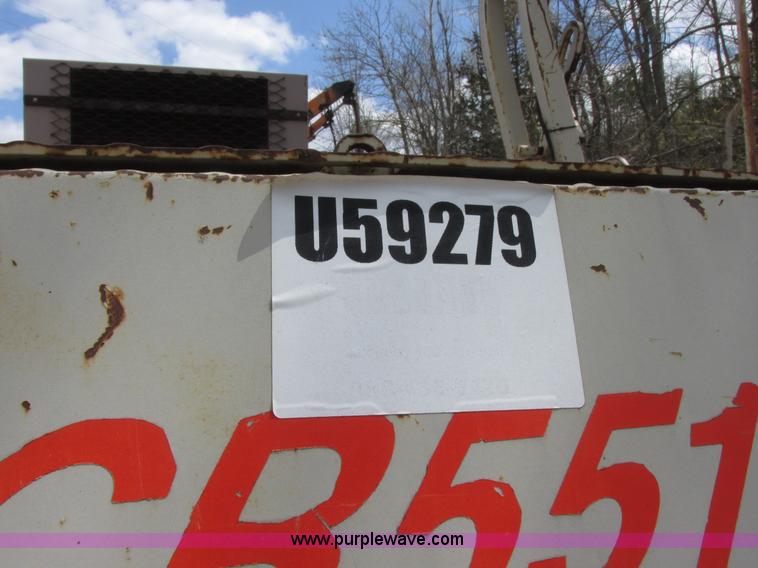 image for item I2563 Rosco RB38 broom