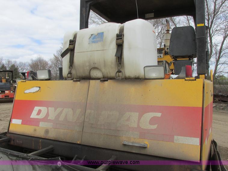 image for item I2564 Dynapac CP271 dual rubber tire roller