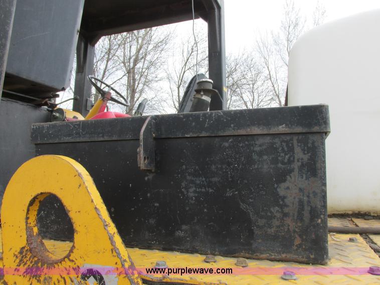 image for item I2564 Dynapac CP271 dual rubber tire roller