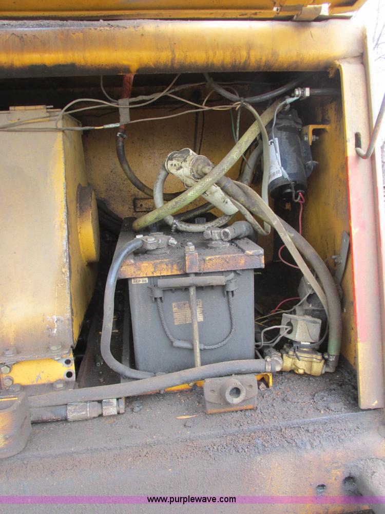 image for item I2564 Dynapac CP271 dual rubber tire roller