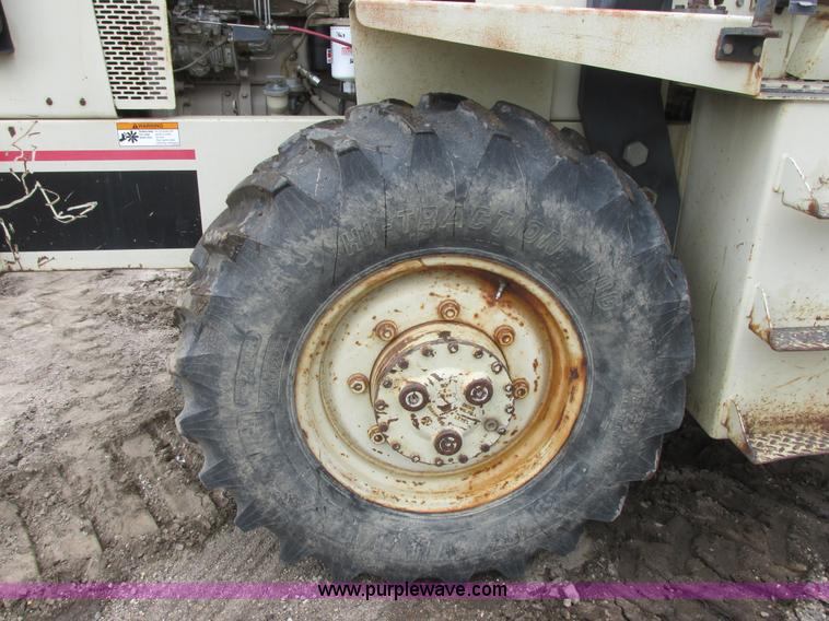 image for item I2565 1995 Ingersoll Rand SD-70F vibratory padfoot compactor