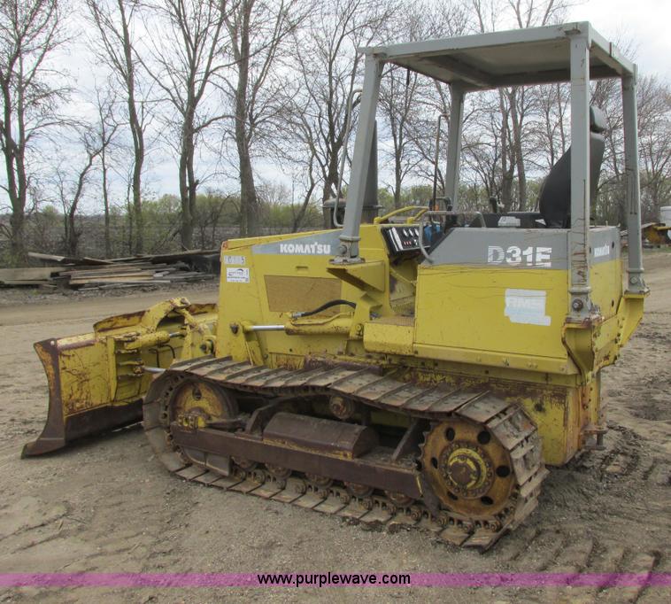 image for item I2566 Komatsu D31E dozer