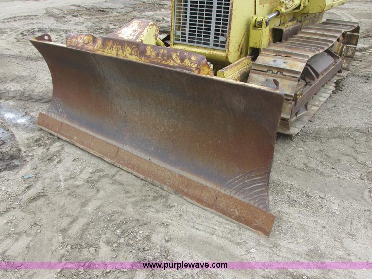 image for item I2566 Komatsu D31E dozer