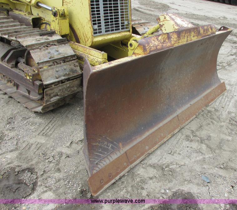 image for item I2566 Komatsu D31E dozer