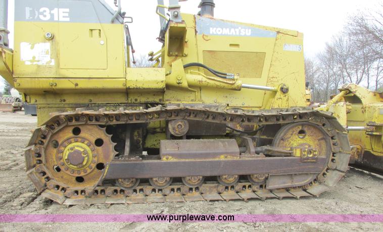 image for item I2566 Komatsu D31E dozer
