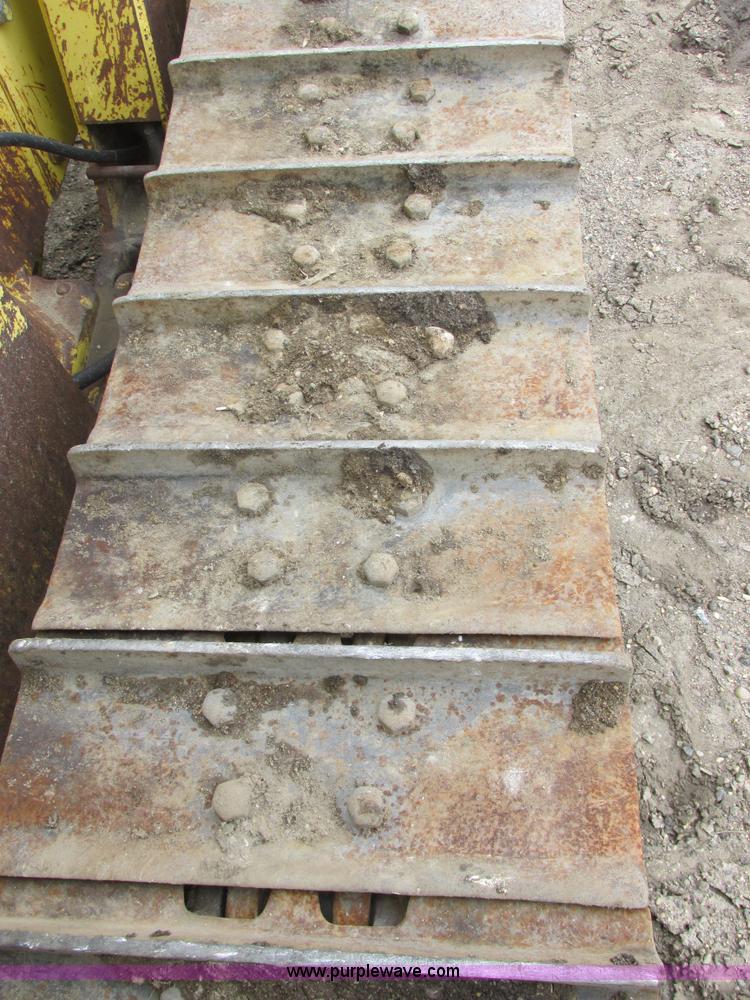 image for item I2566 Komatsu D31E dozer