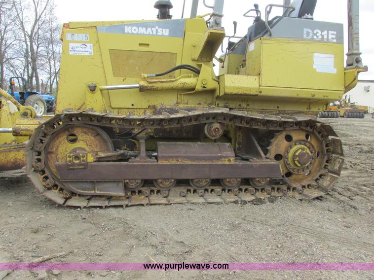 image for item I2566 Komatsu D31E dozer