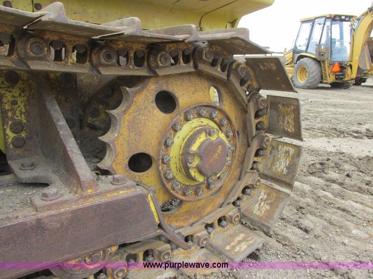 image for item I2566 Komatsu D31E dozer