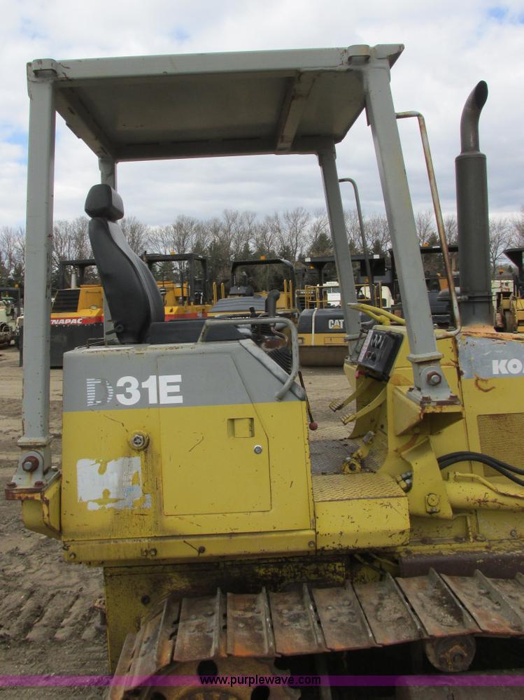 image for item I2566 Komatsu D31E dozer
