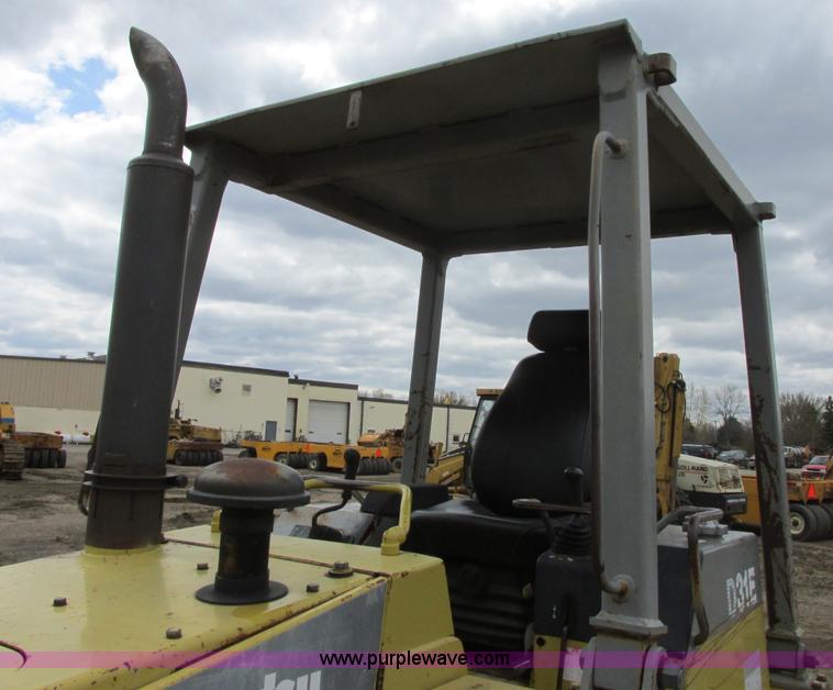 image for item I2566 Komatsu D31E dozer