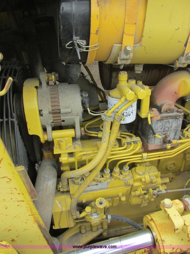 image for item I2566 Komatsu D31E dozer