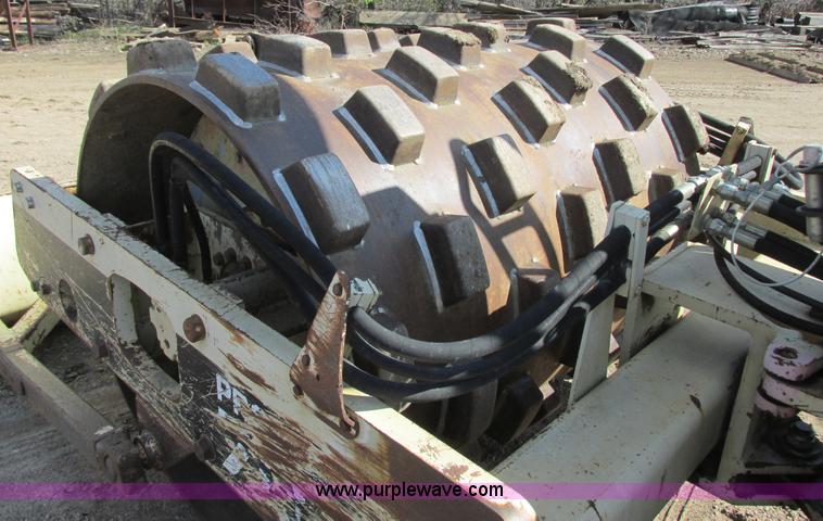 image for item I2568 1998 Ingersoll Rand SD-70F Pro Pac vibratory pad foot compactor