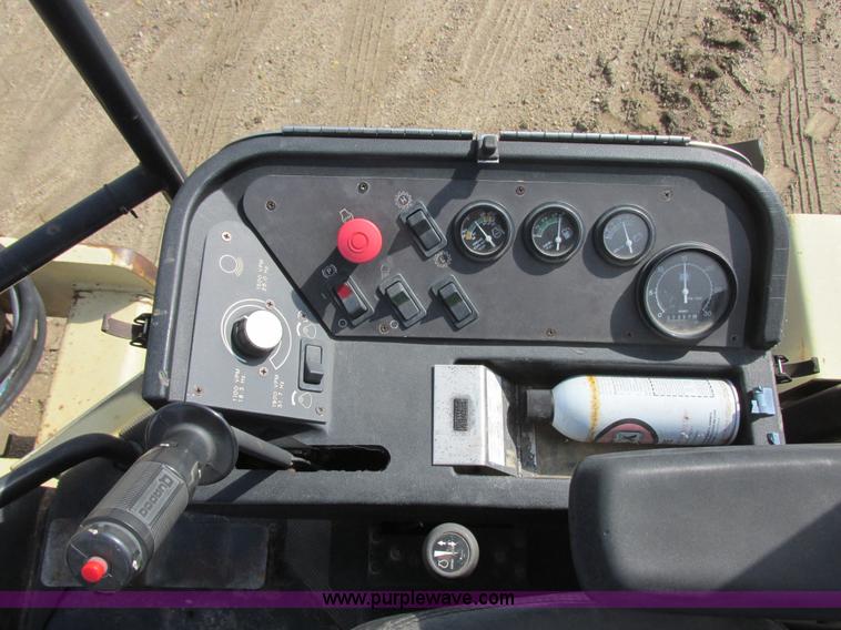 image for item I2568 1998 Ingersoll Rand SD-70F Pro Pac vibratory pad foot compactor