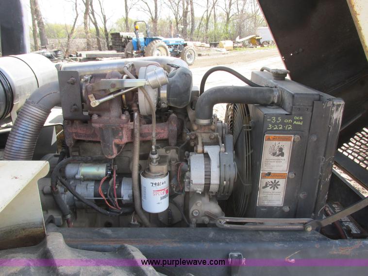 image for item I2568 1998 Ingersoll Rand SD-70F Pro Pac vibratory pad foot compactor