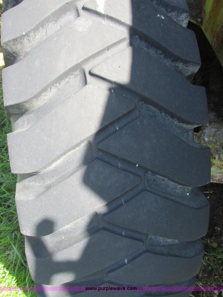 image for item I2570 Euclid 34LDT tractor scraper