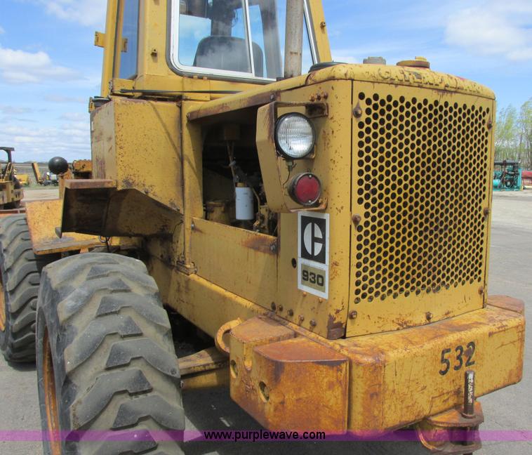 image for item I2626 1974 Caterpillar 930 wheel loader