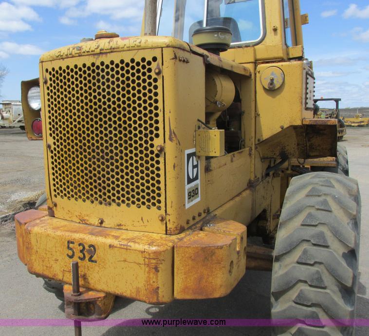 image for item I2626 1974 Caterpillar 930 wheel loader