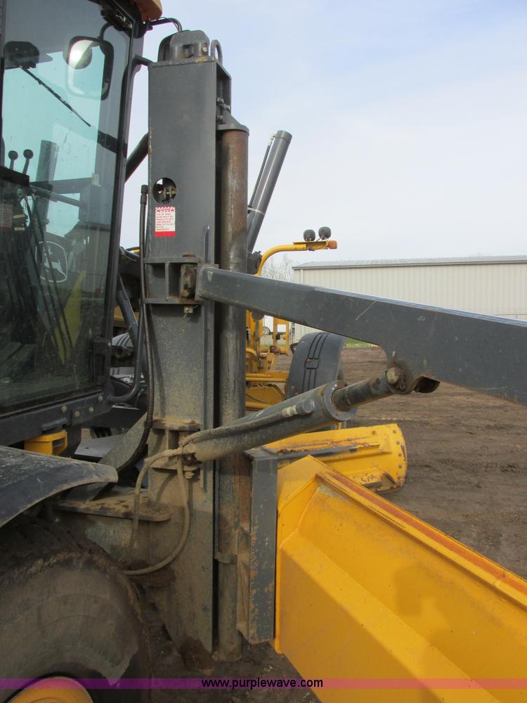 image for item I2629 Falls 2012A snow wing