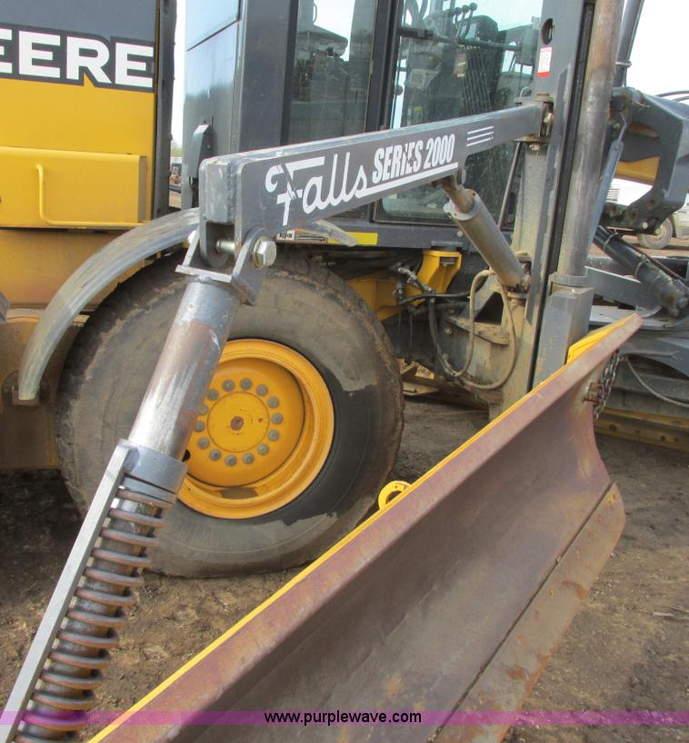 image for item I2629 Falls 2012A snow wing