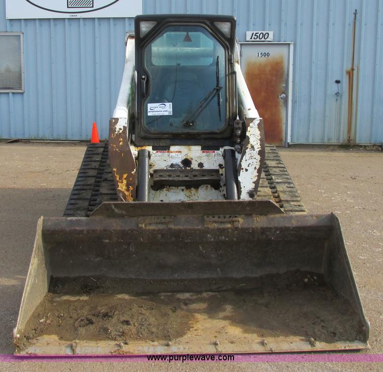 image for item I2630 2010 Bobcat T300 skid steer