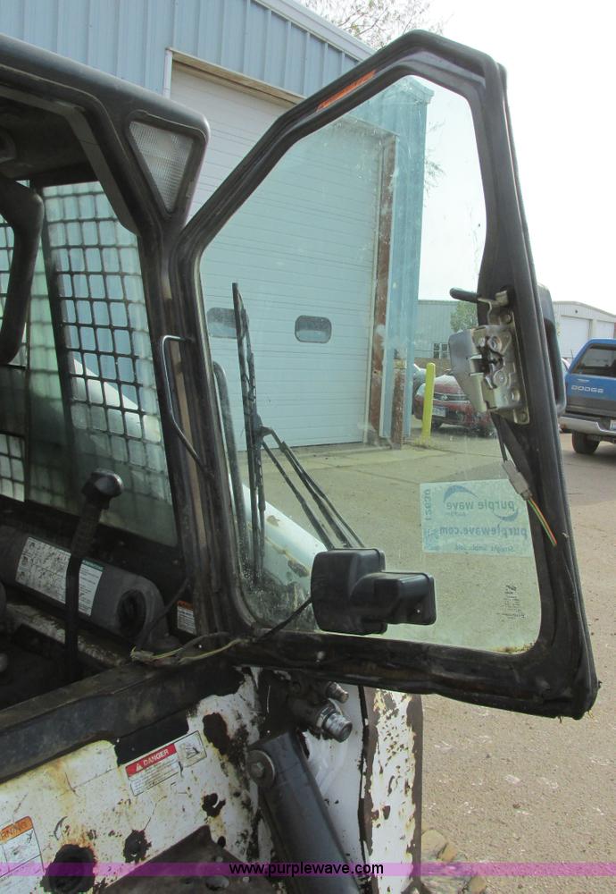 image for item I2630 2010 Bobcat T300 skid steer
