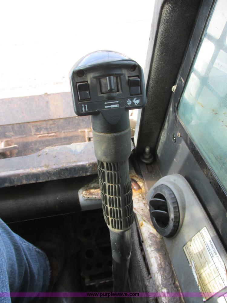 image for item I2630 2010 Bobcat T300 skid steer