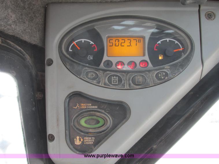 image for item I2630 2010 Bobcat T300 skid steer