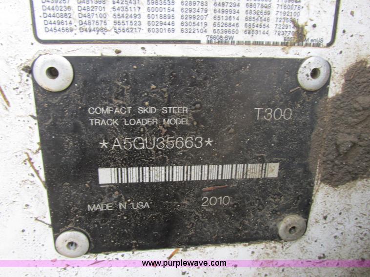 image for item I2630 2010 Bobcat T300 skid steer