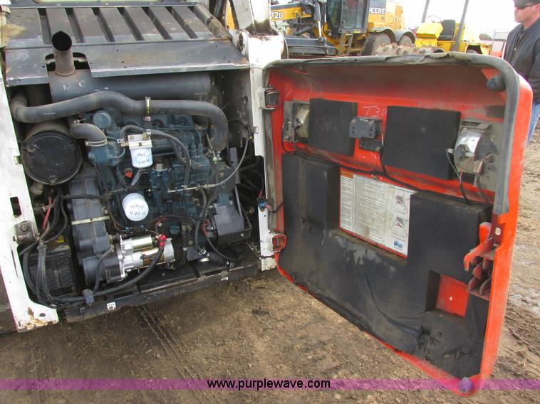 image for item I2630 2010 Bobcat T300 skid steer