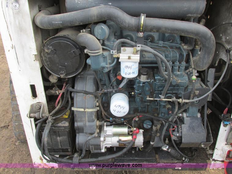 image for item I2630 2010 Bobcat T300 skid steer