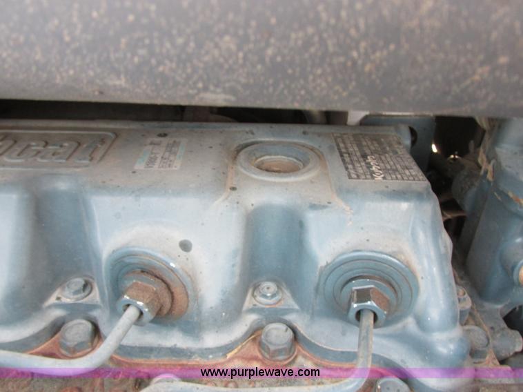 image for item I2630 2010 Bobcat T300 skid steer