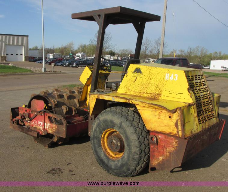 image for item I2631 1994 Dynapac CA121 sheeps foot vibrating compactor
