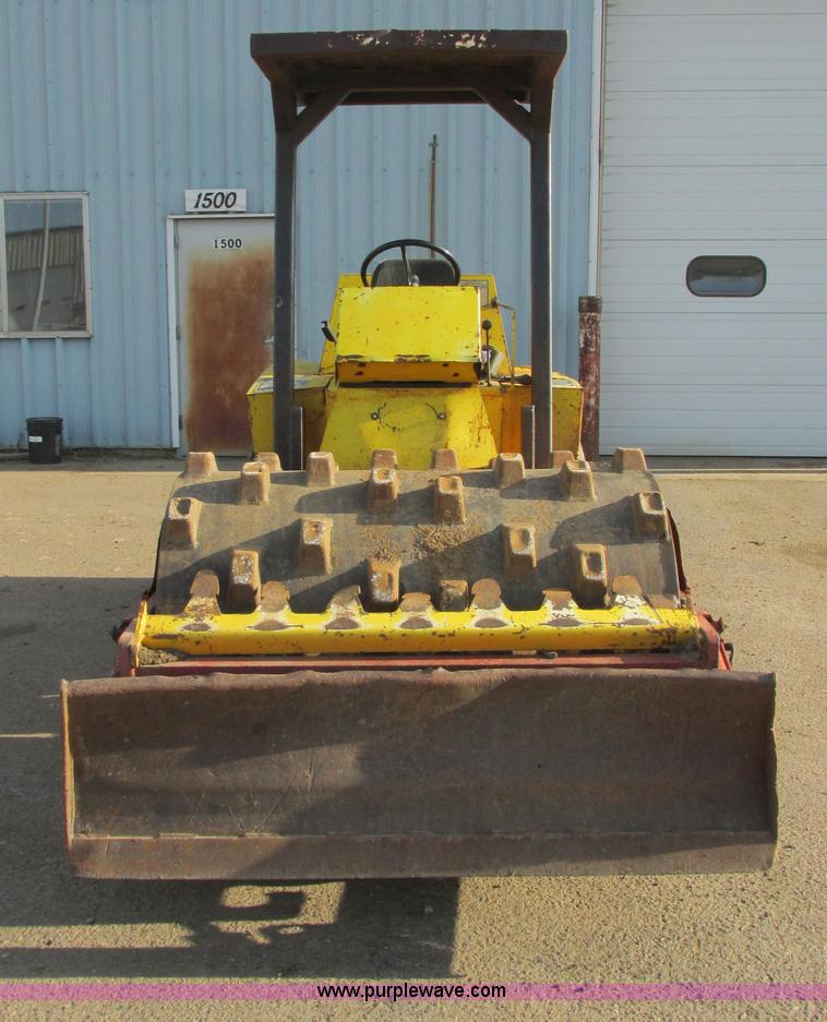image for item I2631 1994 Dynapac CA121 sheeps foot vibrating compactor