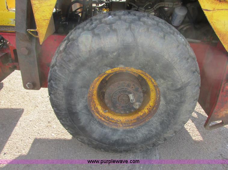 image for item I2631 1994 Dynapac CA121 sheeps foot vibrating compactor