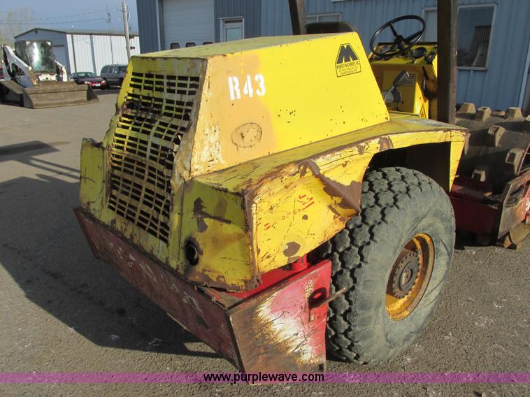 image for item I2631 1994 Dynapac CA121 sheeps foot vibrating compactor