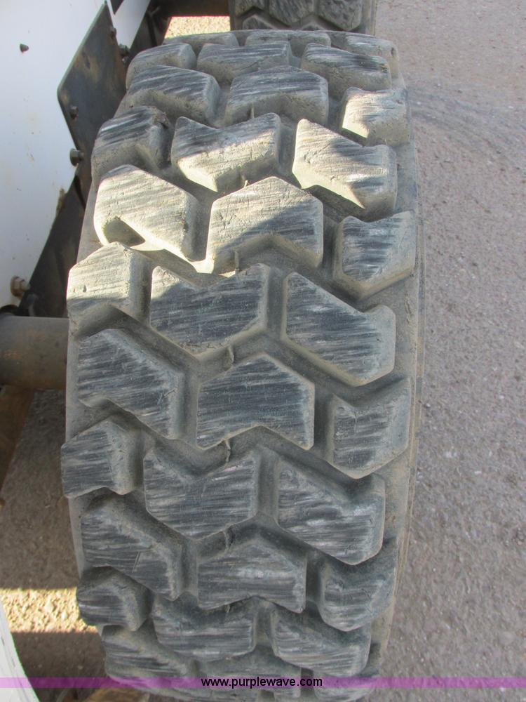 image for item I2632 1997 Bobcat 763 skid steer