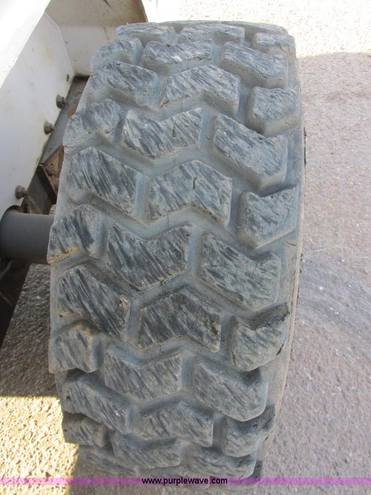 image for item I2632 1997 Bobcat 763 skid steer